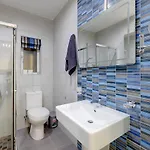 Apartmán Picturesque Pad Steps From The Seafront *
